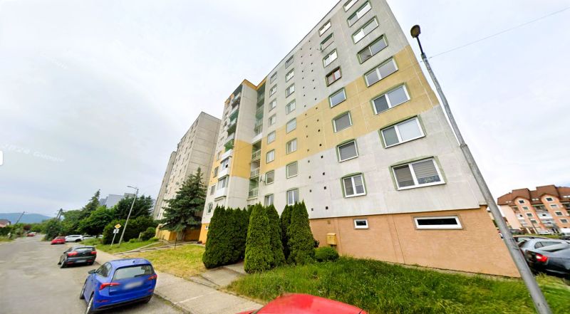 3-izbový byt so začatou rekonštrukciou na sídl. Lúčna vo Vranove nad T