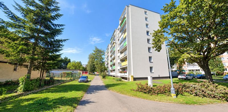 NOVINKA! Kompletne zrekonštruovaný 2-izb. byt v Humennom – stačí sa na