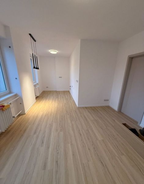 ZNÍŽENÁ CENA ! Kompletne zrekonštruovaný 3-izbový byt s balkónom