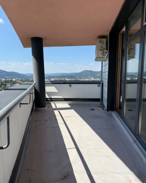 Na predaj výnimočný 4-izbový byt po rekonštrukcii 159, 28 m².