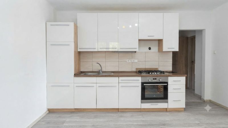 Slnečný 3-izbový byt s vlastným kúrením a balkónom