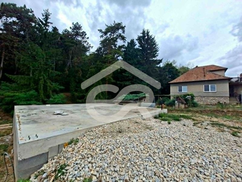 Atraktívny stavebný pozemok 10, 93 á, v tichom prostredí - Kolíňany