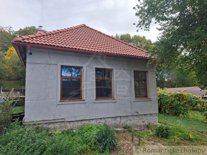 Štýlová chalupa v tichej lokalite pod lesom v obci Turčianky
