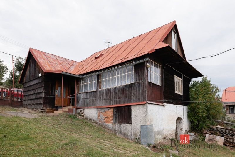 DREVENICA S MUROVANOU PIVNICOU: — LOM NAD RIMAVICOU: POKOJ, ZELEŇ A ZI