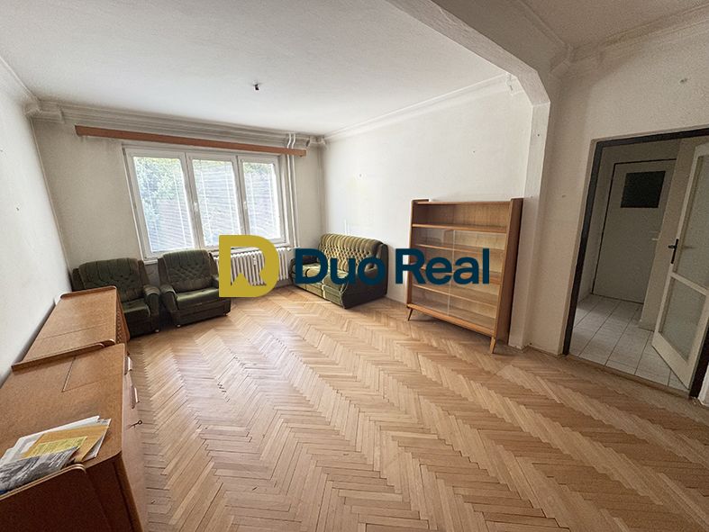 2, 5 – izbový byt na Sklenárovej ulici v Bratislave, m.č. Ružinov