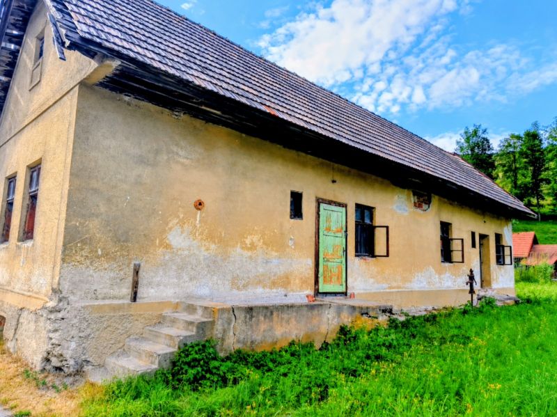 Vidiecky rodinný dom-chalupa, pozemok 1050m2