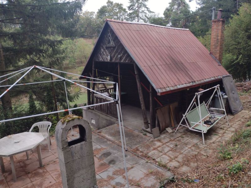 REKREAČNÁ CHATA MORAVANY NAD VÁHOM