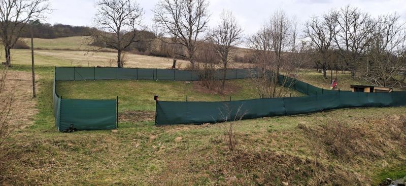 Stavebný pozemok 850 m² v obci Prosačov – pokoj, súkromie a ideálne mi