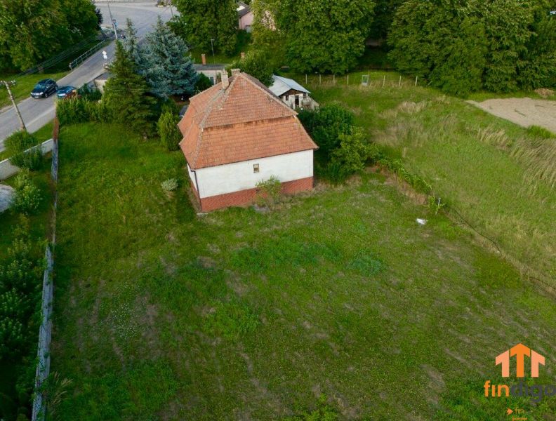 PREDAJ - Rodinný dom s priestranným pozemkom 2266 m² - Veľký Kýr - Rodinný dom na Staničnej ulici vo Veľkom Kýri s veľkým pozemkom a zeleňou.