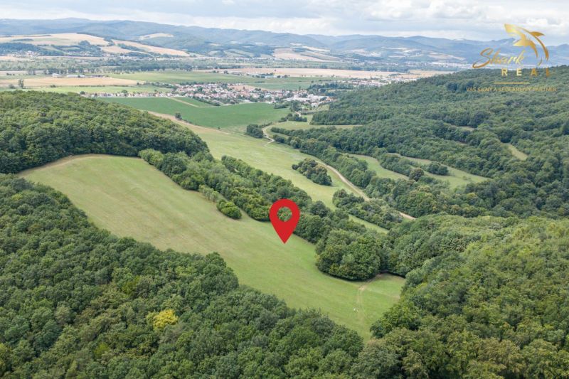 INVESTÍCIA alebo Únik do prírody len pár minút od Trenčína - pozemok 3