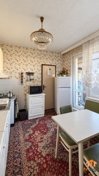PREDAJ - 2-izbový rozľahlý byt vhodný ako investícia - Petzwalovej ul.