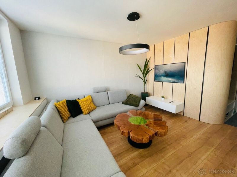 Predaj 2 izbový byt s balkónom pri centre mesta – Čsl.armády, Košice
