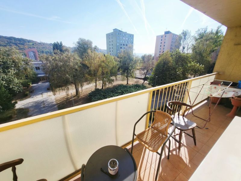 3-IZBOVÝ PRAŽSKÝ BYT S VEĽKOU LODŽIOU/ NAD JAZEROM/ KOŠICE