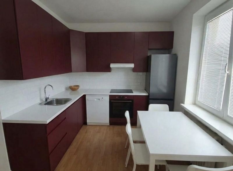 PREDAJ PRÍJEMNÝ 2-IZB.BYT, BRATISLAVA-DÚBRAVKA