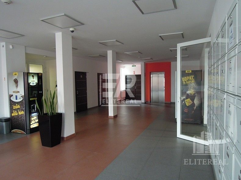 PESTOVATEĽSKÁ ul. - PCO kamerový systém, 24/7, wifi v budove - Ružinov - kanc-26-96-m2-pestovatelska-bratislava-ii-ruzinov-6.jpg