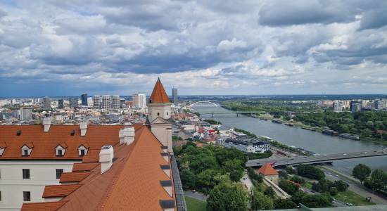 Chcete predať byt rýchlo alebo vám to vôbec neponáhľa? Oba postoje sa vám môžu vypomstiť!