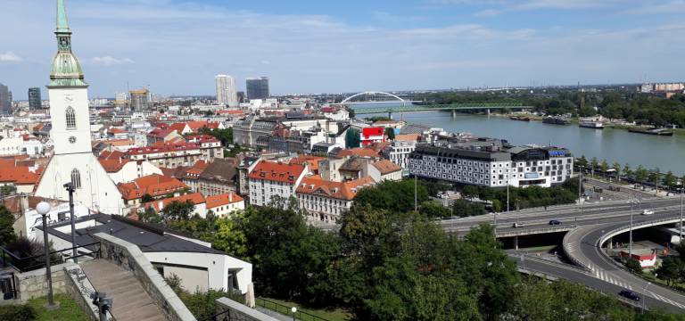 Štatistika: Najviac sa sťahujú mladí a do Bratislavy