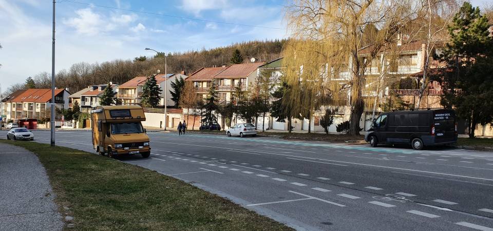 Tento rok sme si stihli na bývanie požičať 1,95 miliardy eur