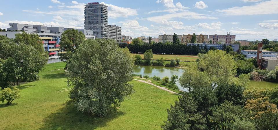 V Bratislave pribudol počet voľných bytov na prenájom. Dôvodom sú aj chýbajúci turisti