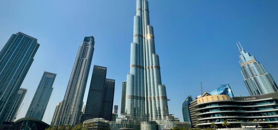 Vlastníkom nehnuteľností v Dubaji ostáva len jediné. Čakať